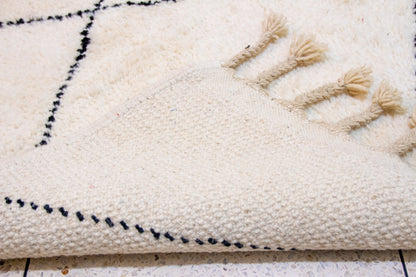 Marmoucha Minimal Cross – Ivory Wool Geometry